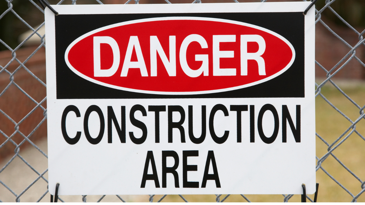 how to secure a construction site